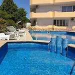 Sea Star Apartment *