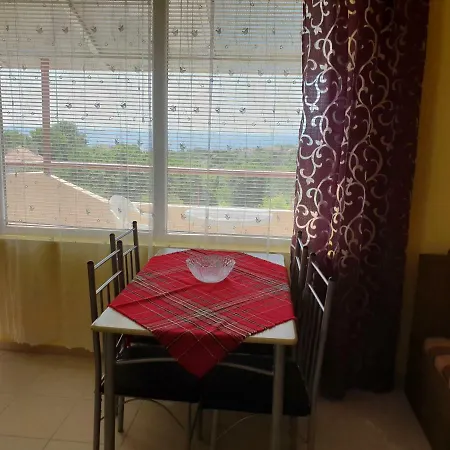 Sea Star Apartment *